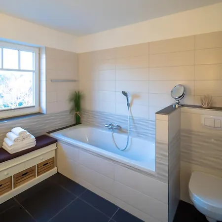 Haus Mona Tatil Evi Zingst
